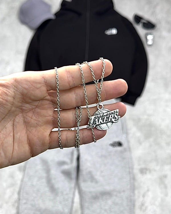 قلادة ليكرز فضي